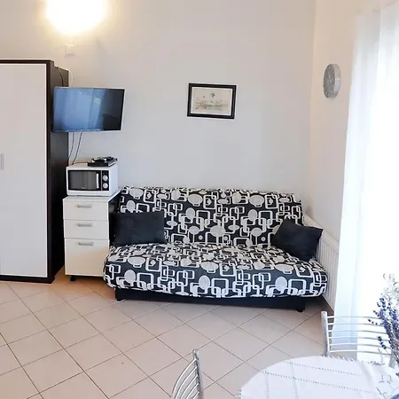 Juri - One Bedroom With Terrace Plavi *