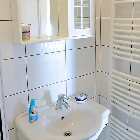 Juri - One Bedroom With Terrace Plavi * Kali
