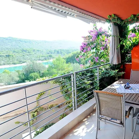 Διαμέρισμα Juri - One Bedroom With Terrace Plavi